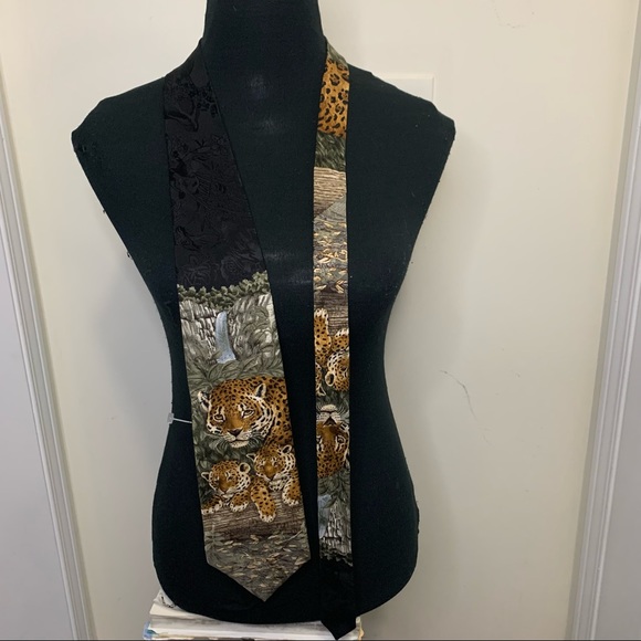 Wild Kingdom Tiger Print  1995 Marc Dennis Silk Neck Tie - Picture 6 of 11